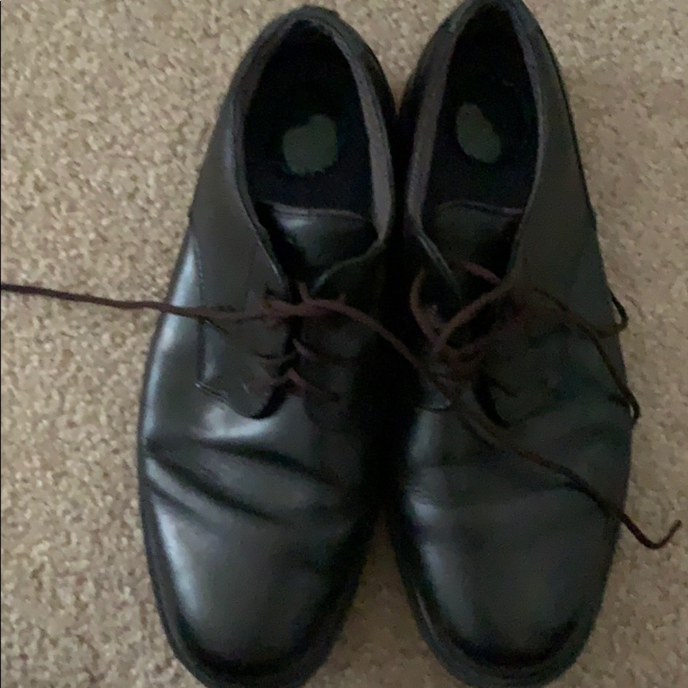 Men’s dress shoes
